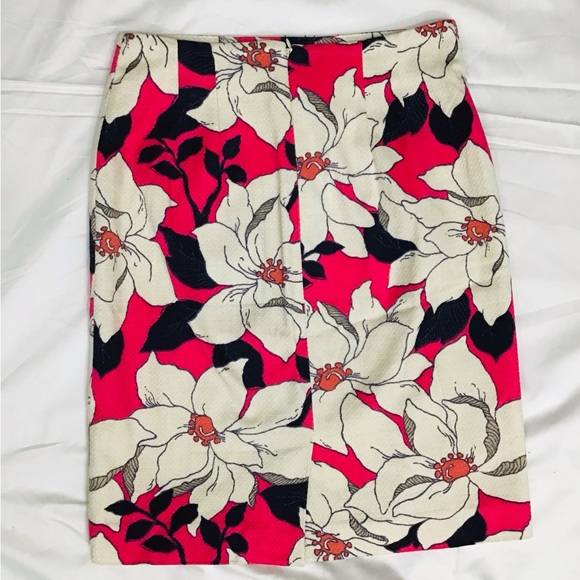 Ann Taylor Floral Mini Skirt - Picture 2 of 8